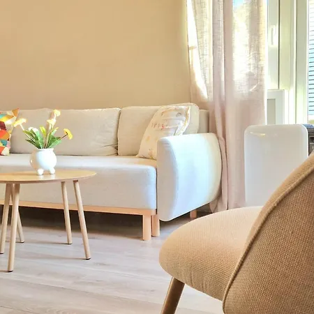 I Sentrum * Sogndalsstrand